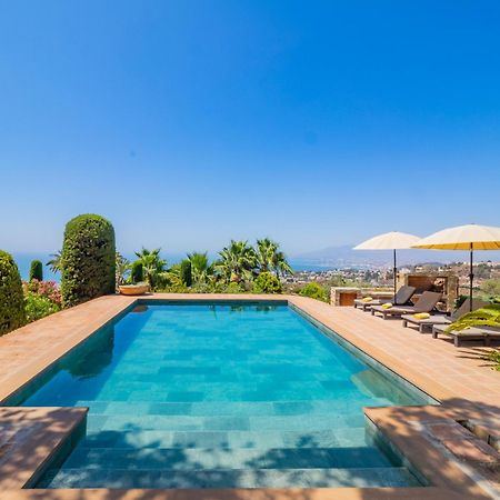 מאלגה Cubo'S Mountain Bayview Luxury Villa מראה חיצוני תמונה