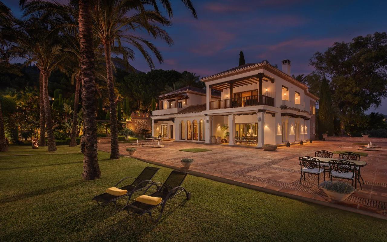 מאלגה Cubo'S Mountain Bayview Luxury Villa מראה חיצוני תמונה